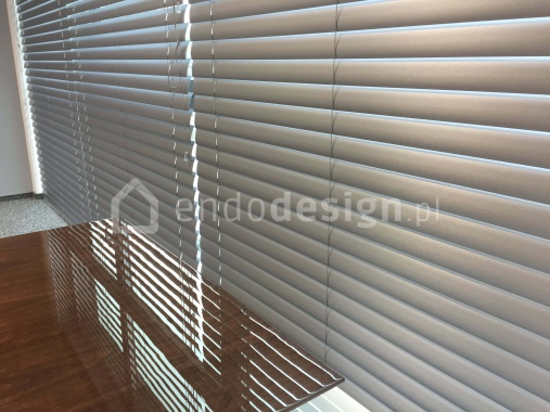 Żaluzje aluminiowe 70 mm – realizacja w Toruniu