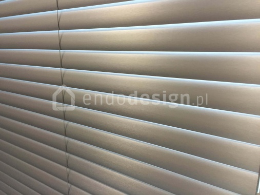 Żaluzje aluminiowe 70 mm – realizacja w Toruniu
